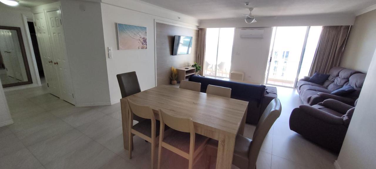 Apr Private Suites Moroccan By The Beach 골드코스트 외부 사진