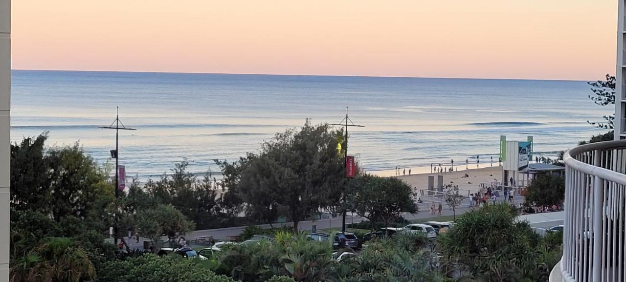 Apr Private Suites Moroccan By The Beach 골드코스트 외부 사진