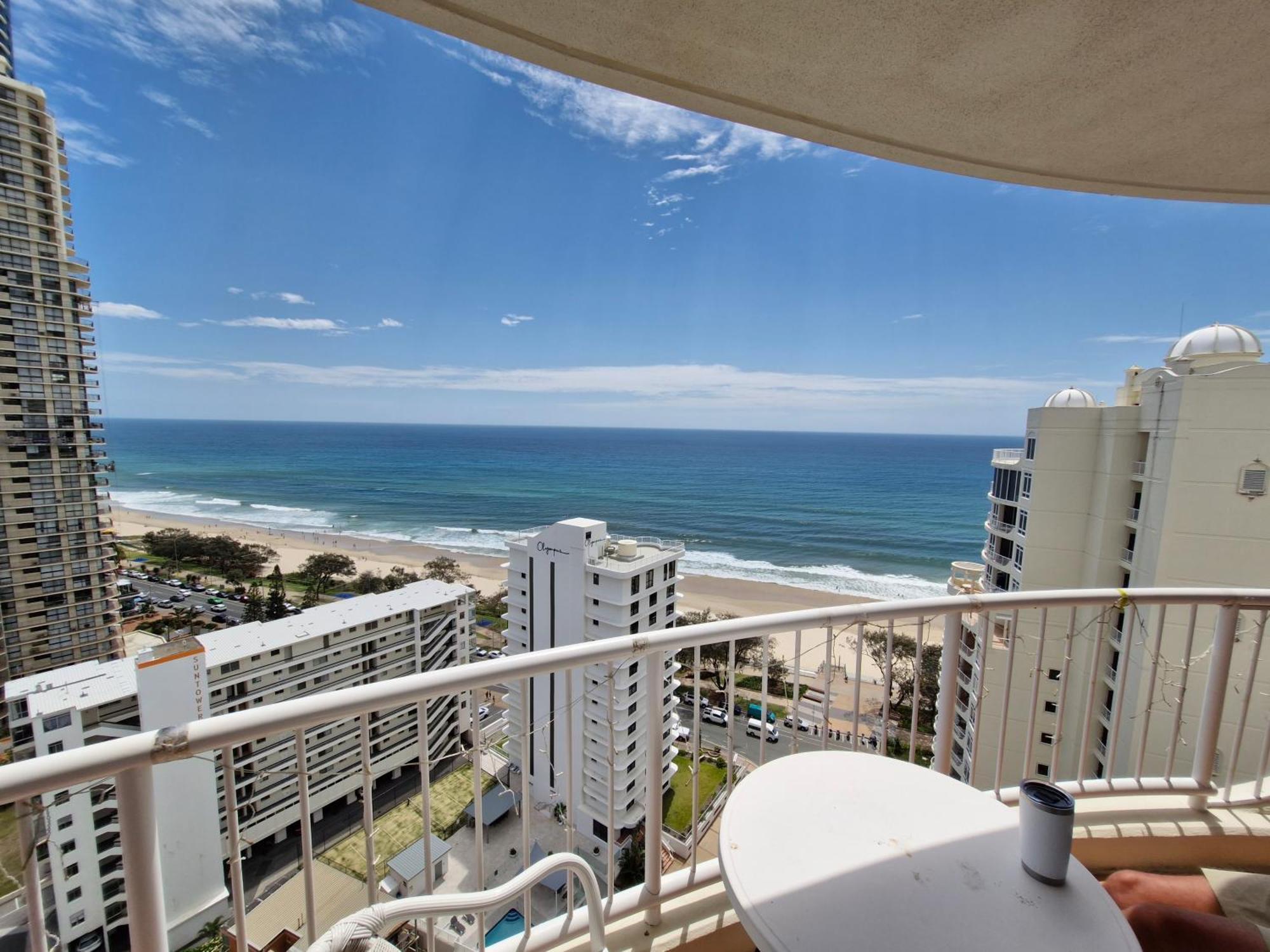 Apr Private Suites Moroccan By The Beach 골드코스트 외부 사진