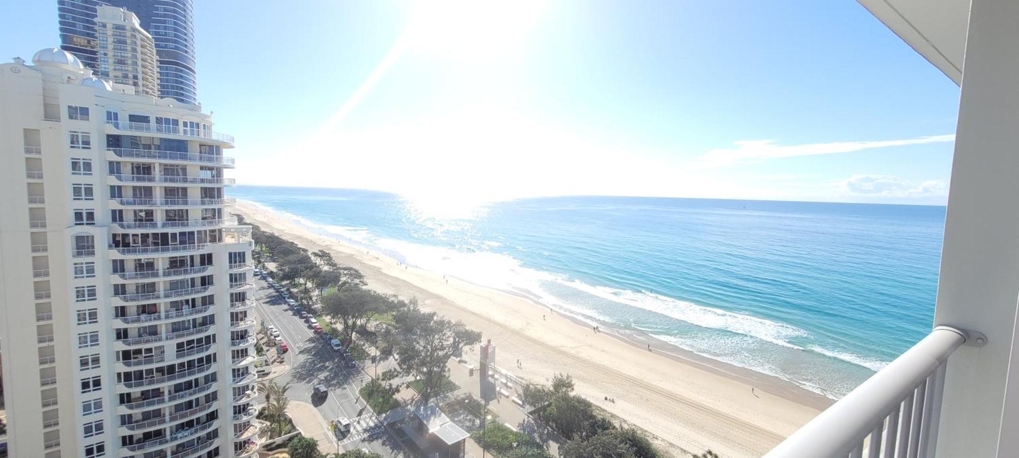 Apr Private Suites Moroccan By The Beach 골드코스트 외부 사진