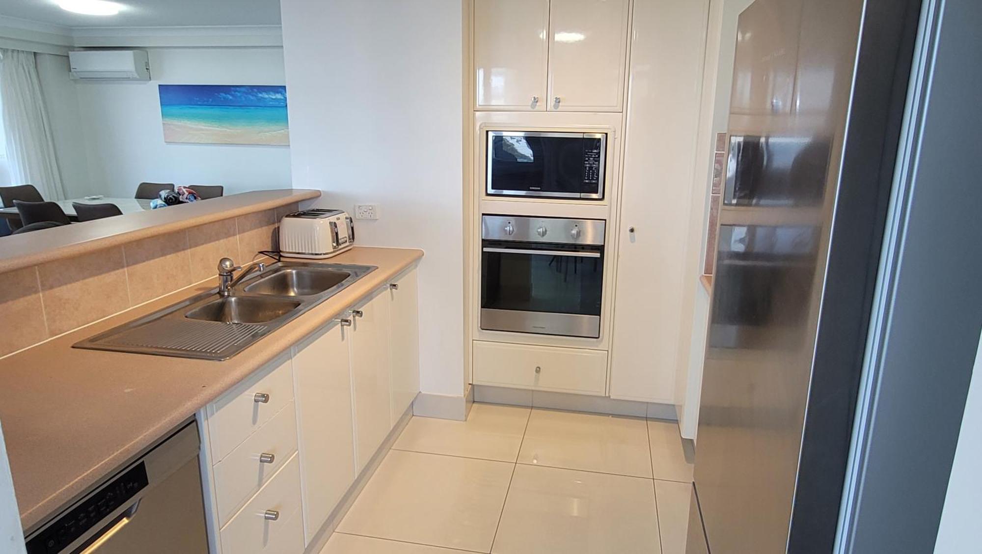 Apr Private Suites Moroccan By The Beach 골드코스트 외부 사진